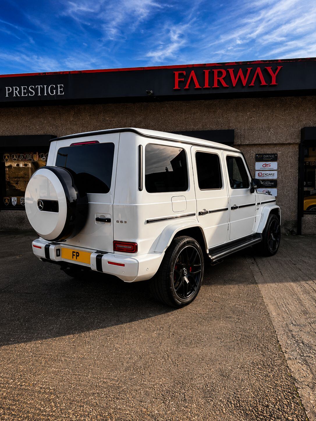 Mercedes G63 AMG — view 3
