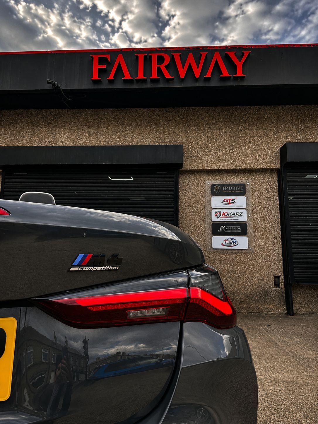 BMW M4 Competition Convertible — view 5